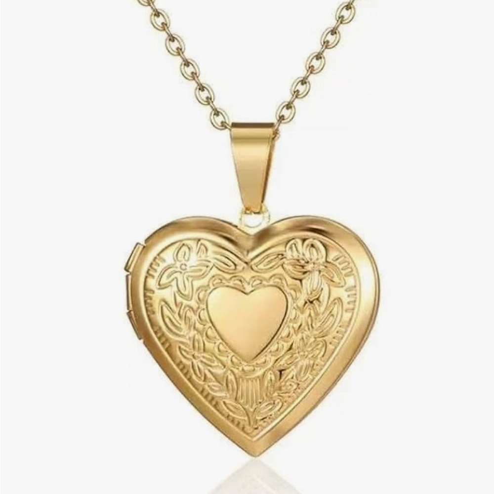 JENNIFERS BODY 3x costume pretty little thing, with gold heart necklace.